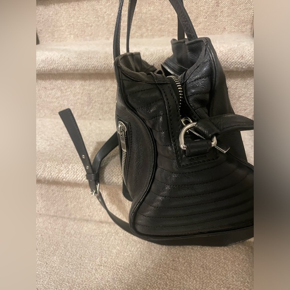 Alexander McQueen Shoulder Bag - Picture 3 of 11